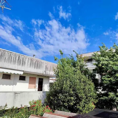 Apartman Small In *
